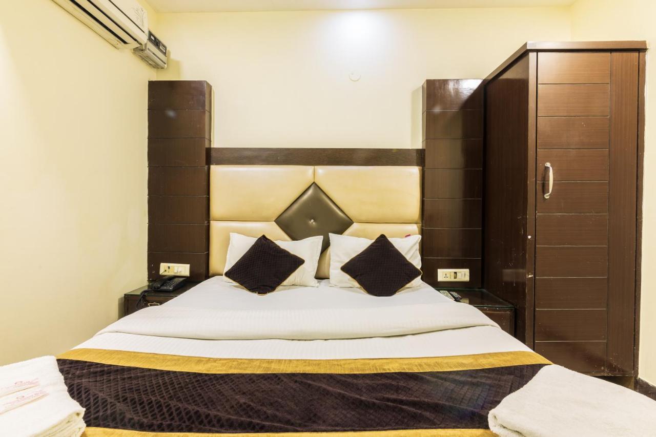 Hotel Grand Shyam- In Front Of New Delhi Railway Station-Couple Friendly Нью-Дели Экстерьер фото